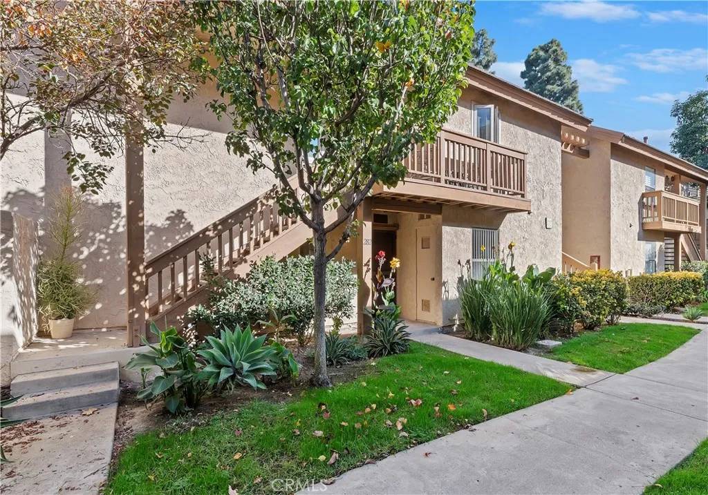 282 Tangelo #336, Irvine, CA 92618