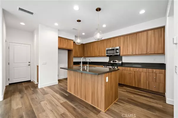 45594 Calle Luna, Temecula, CA 92592