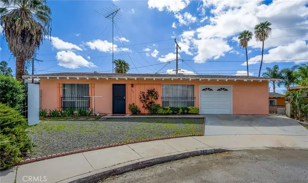 382 Santo Drive, San Jacinto, CA 92583