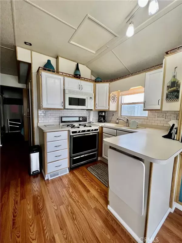 Hemet, CA 92545,1295 S Cawston Avenue #6