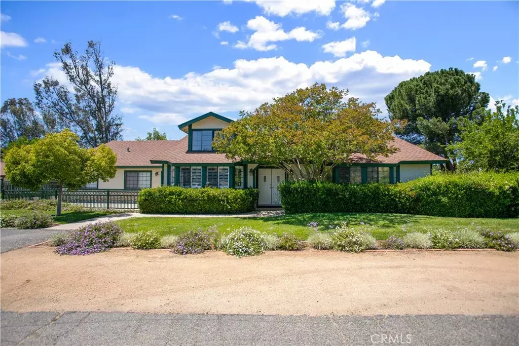 Wildomar, CA 92595,32045 Deseret