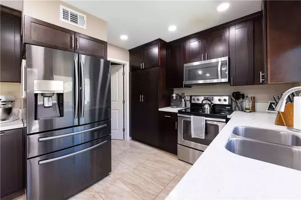 10561 Kerrigan Court, Santee, CA 92071