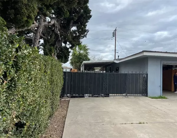 Tustin, CA 92780,17612 Amaganset Way