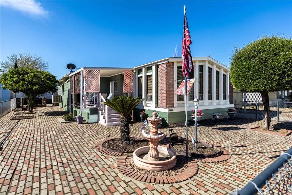 43695 Rassle Drive, Hemet, CA 92544