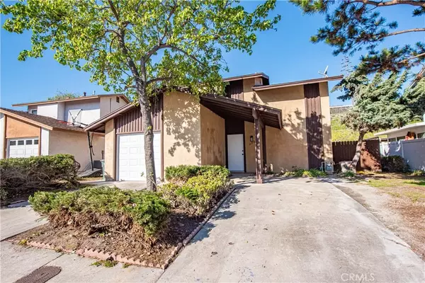 2226 Ledgeview Lane, Spring Valley, CA 91977