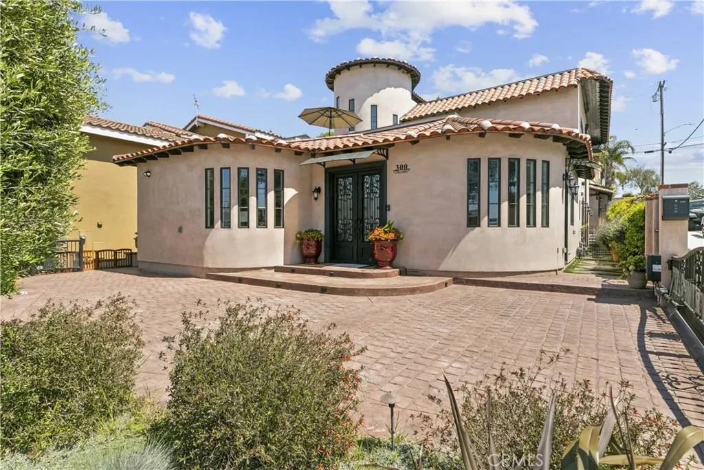 300 N Prospect Avenue, Redondo Beach, CA 90277