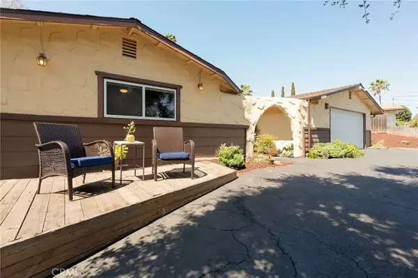 Escondido, CA 92025,2211 Sunset Drive
