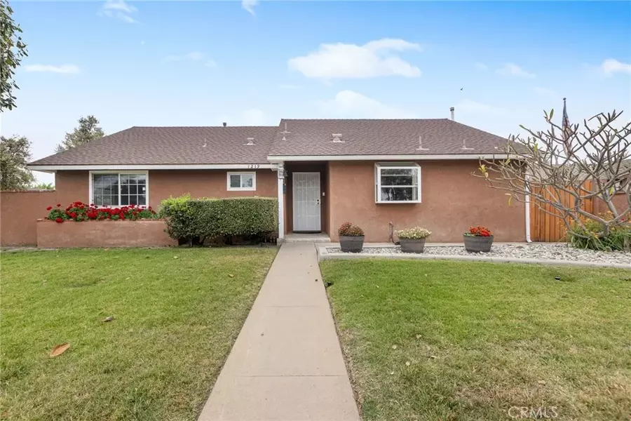 1219 W Orangethorpe Avenue, Fullerton, CA 92833