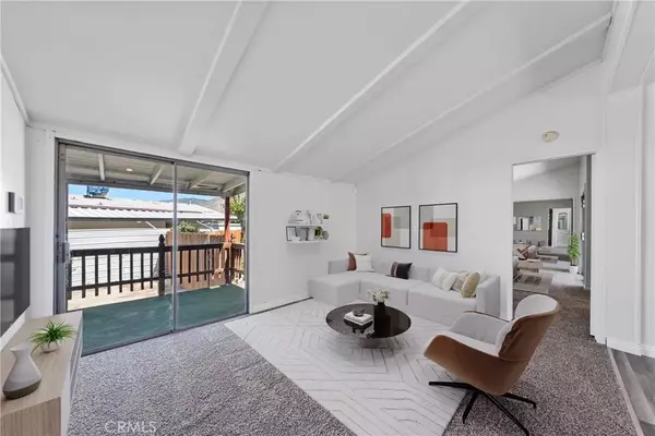 San Jacinto, CA 92583,1499 Old Mountain #145