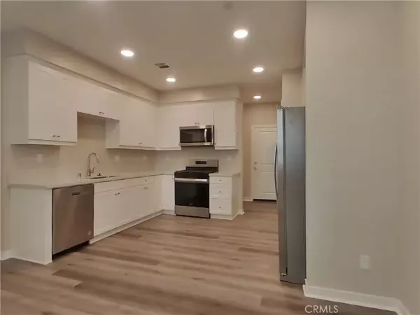 Wildomar, CA 92595,24690 Ahora Court