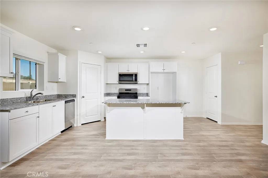 Winchester, CA 92596,28710 Supra Lane