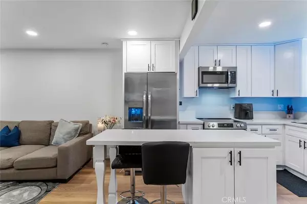 Murrieta, CA 92563,28691 Via Las Flores #328