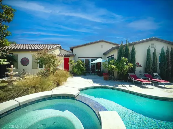 Palm Desert, CA 92211,39995 Alba Way