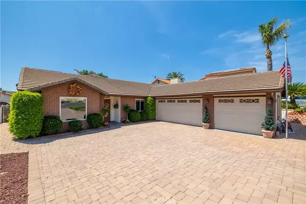 Canyon Lake, CA 92587,23849 Canyon Lake Drive North