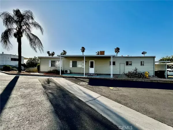 1536 S state st #61, Hemet, CA 92543