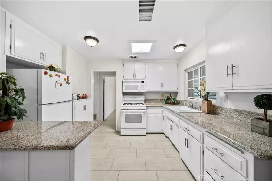 820 S Alessandro Street, Hemet, CA 92543