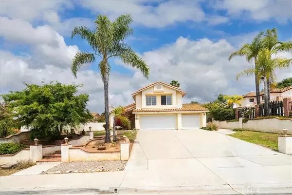 574 E Dougherty Street, Fallbrook, CA 92028