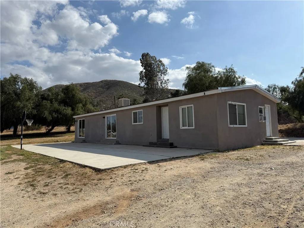 27675 Dales Street, Menifee, CA 92585