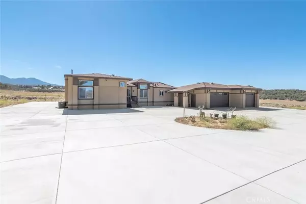 Anza, CA 92539,61110 Coyote Canyon Road