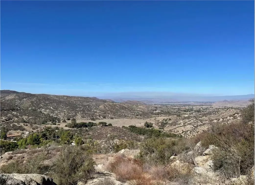 Hemet, CA 92544,7 Martin