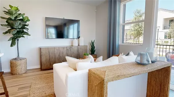 Ontario, CA 91762,2844 E Schumacher Paseo