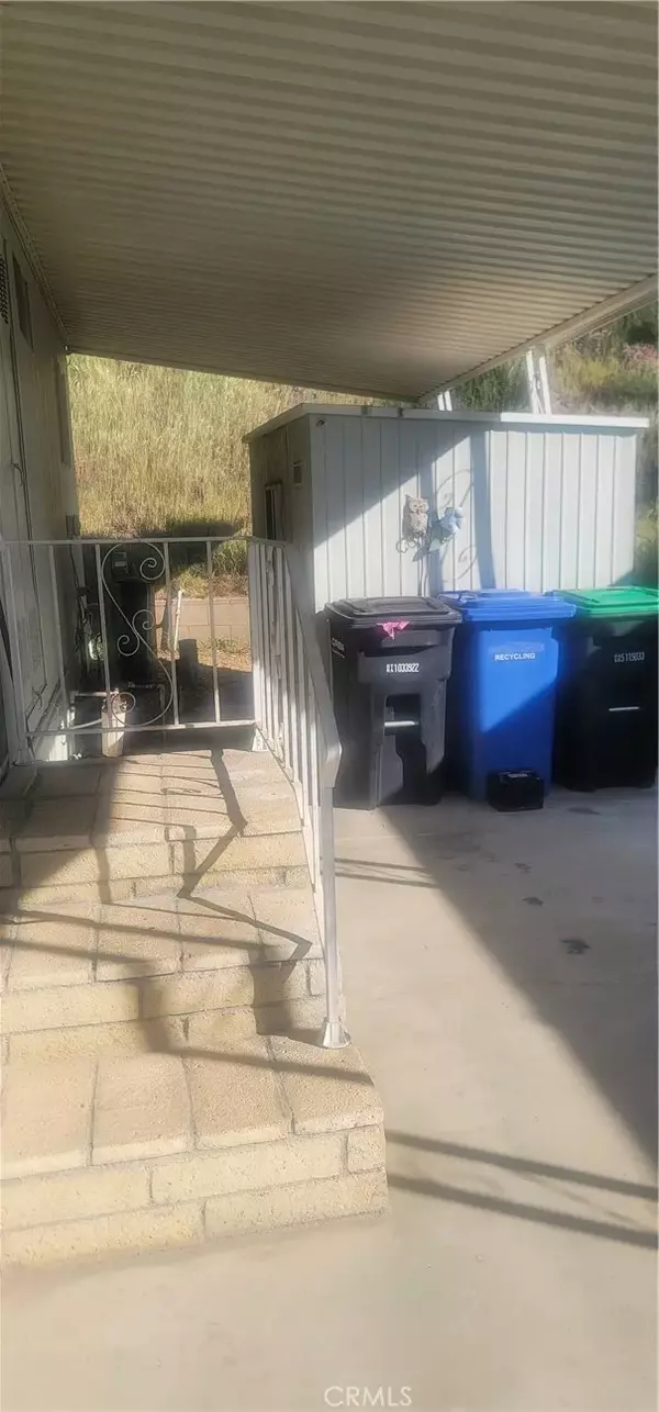 Hemet, CA 92543,1536 STATE #129