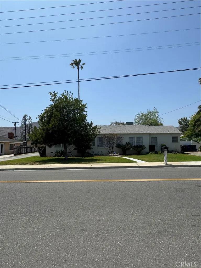 5214 Golden Avenue, Riverside, CA 92505