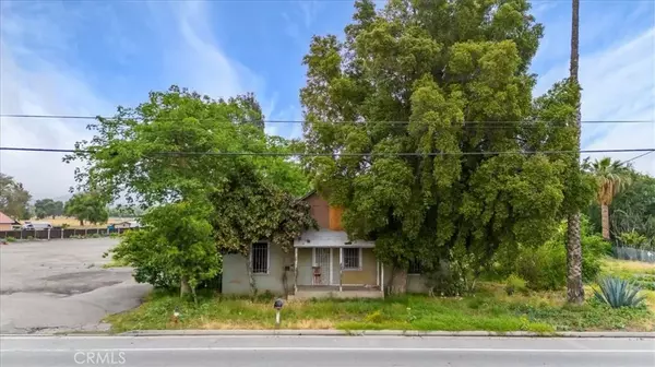 1044 Main Street, Riverside, CA 92501