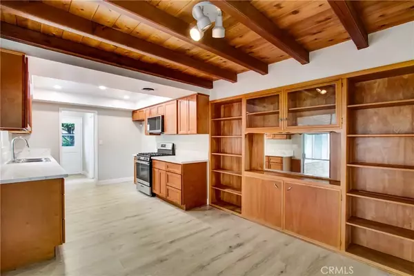 Hemet, CA 92544,26110 Hemet Street