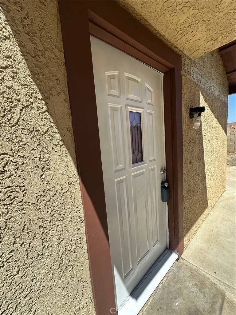 Lake Elsinore, CA 92530,1102 Monroe Street