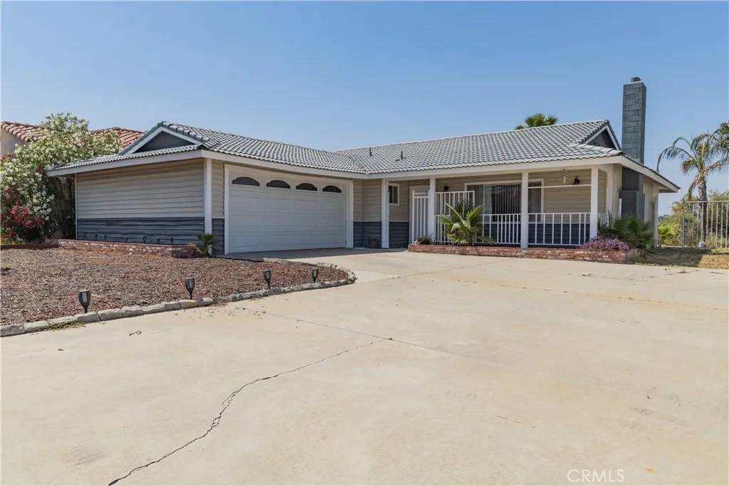 24048 Cruise Circle Drive, Canyon Lake, CA 92587