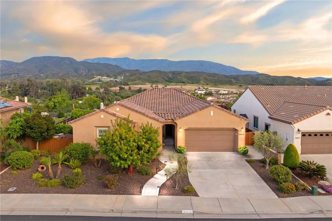 34211 San Simeon Street, Temecula, CA 92592