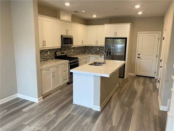 Vista, CA 92084,1101 Delpy View