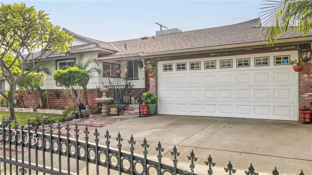 North Hollywood, CA 91605,7115 Park Manor Ave