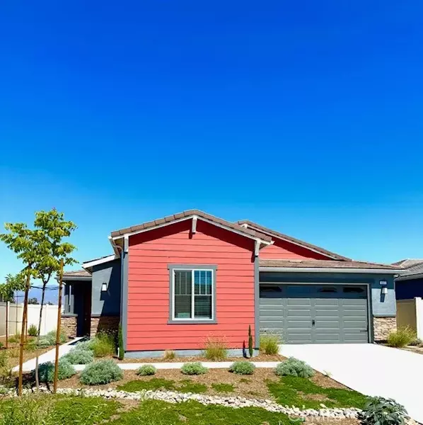 817 Longhorn Drive, San Jacinto, CA 92582