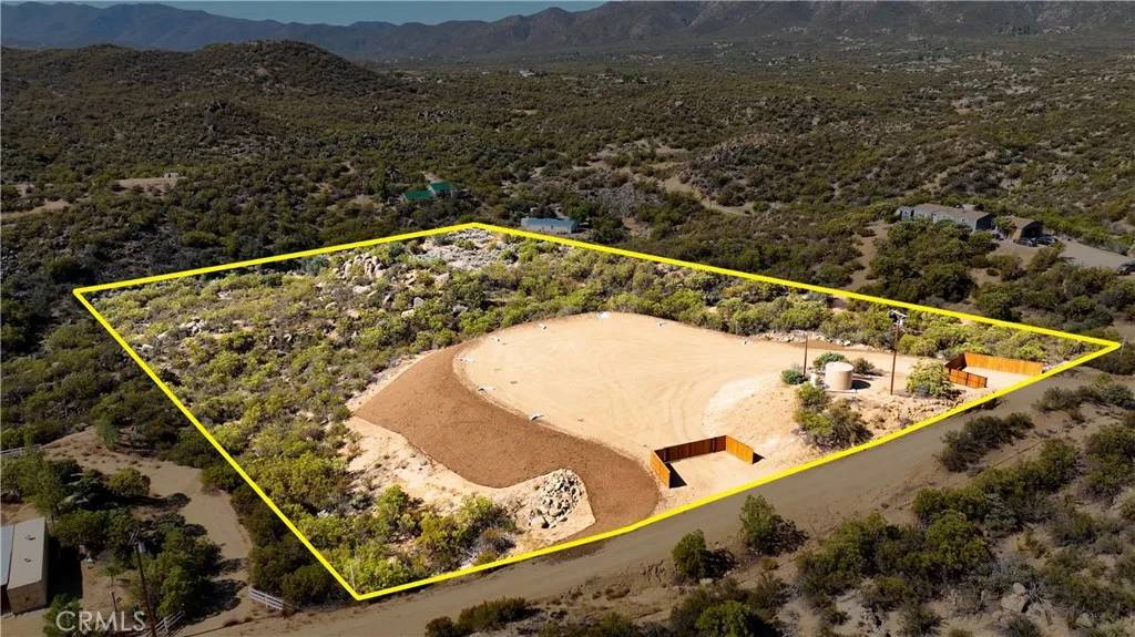 Anza, CA 92539,59543 Janice