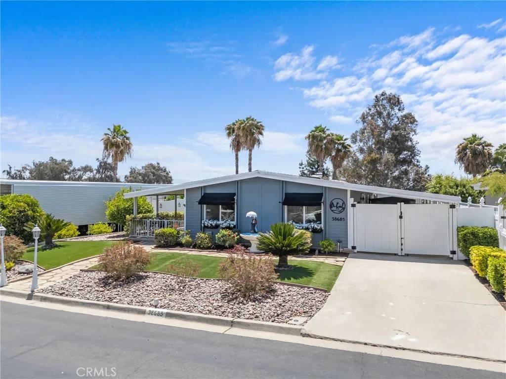 Murrieta, CA 92563,38685 Via Taffia