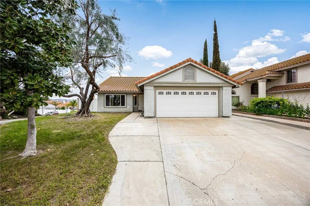 Murrieta, CA 92562,24395 Saradella Court