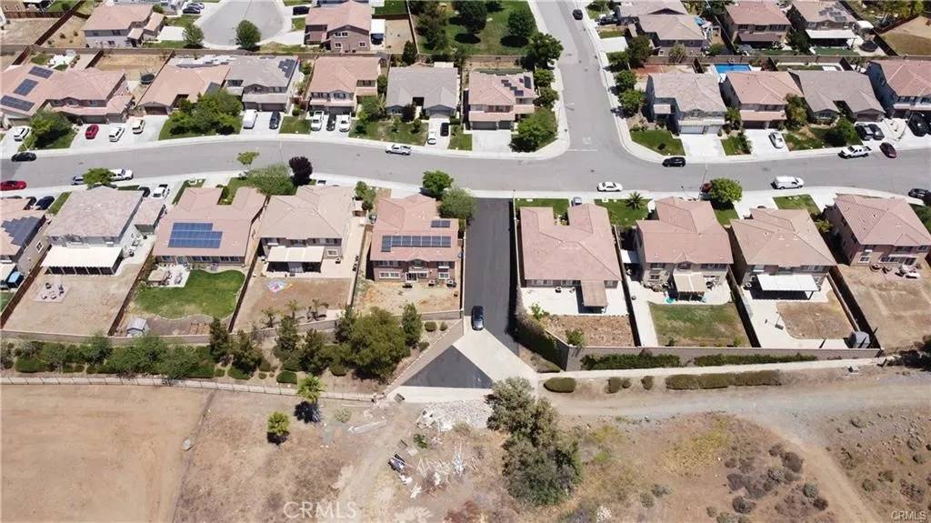 19851 Riverside, Lake Elsinore, CA 92570