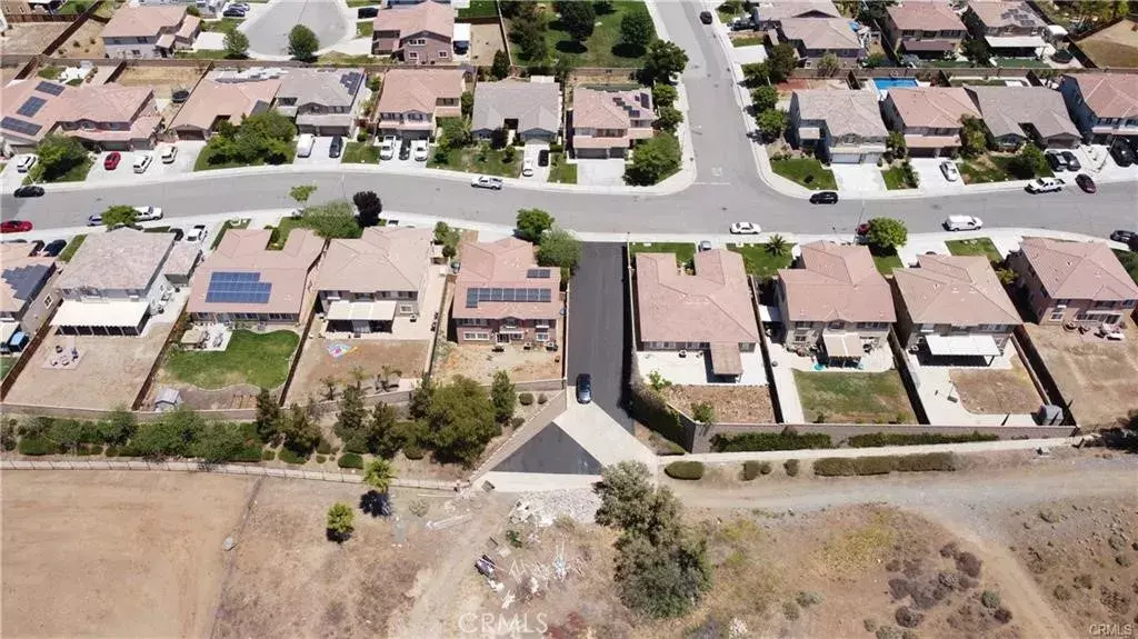 19851 Riverside, Lake Elsinore, CA 92570