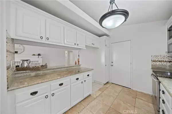 Lake Elsinore, CA 92530,32465 Beechwood Lane