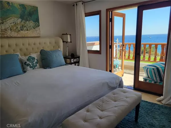 Avalon, CA 90704,68 Playa Azul