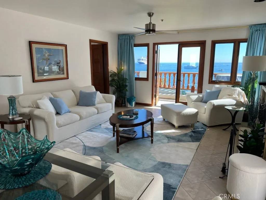 68 Playa Azul, Avalon, CA 90704