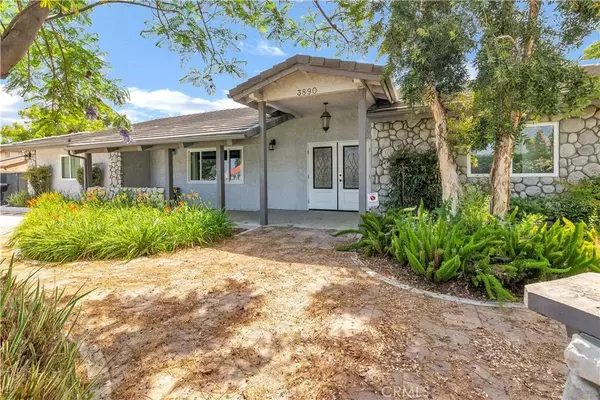 Hemet, CA 92544,3890 English