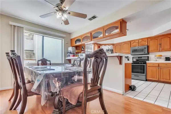 Panorama City, CA 91402,9216 Tobias Avenue #1