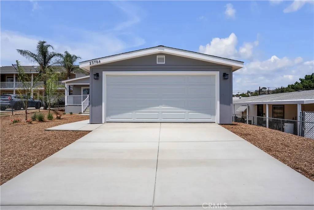 Menifee, CA 92587,23784 Vista Way
