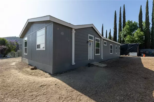 Corona, CA 92883,26655 Glen Eden Road