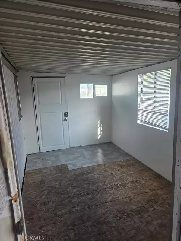 Hemet, CA 92543,530 Devonshire #33
