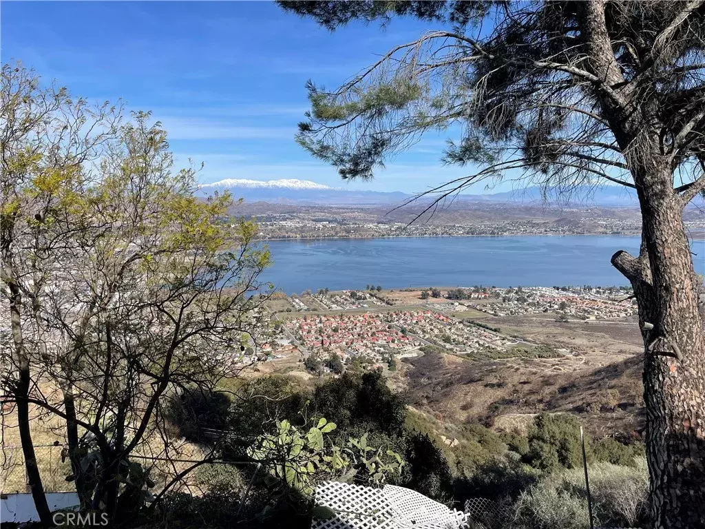 Lake Elsinore, CA 92530,31805 Ortega