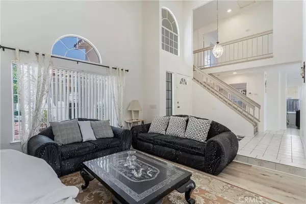 Murrieta, CA 92562,25213 Via Las Lomas